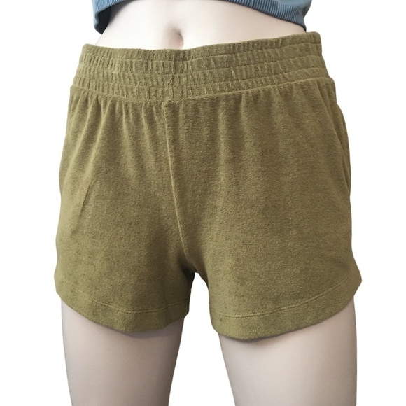 Nordstrom Treasure & Bond Stretch Terry Cloth Hi Rise Shorts pockets Khaki NWOT - Picture 1 of 11